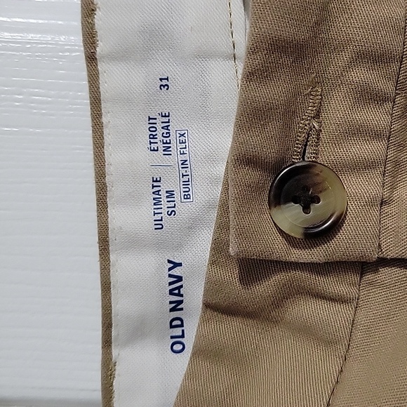Old Navy men's khaki shorts 31" - Picture 3 of 3
